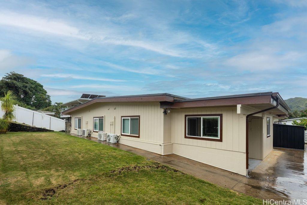 1247 Ulupalakua Street