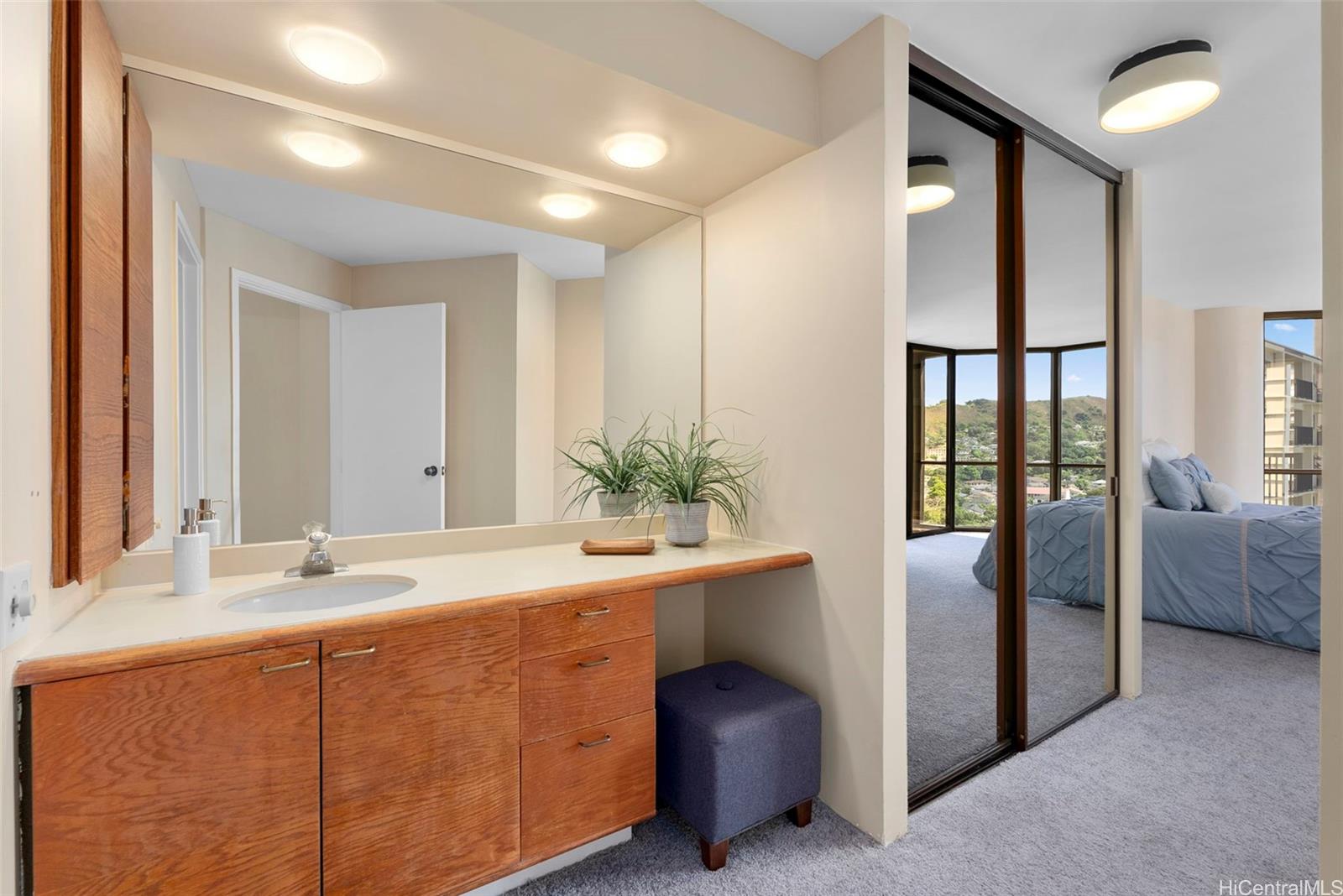 2101 Nuuanu Avenue  Unit I801