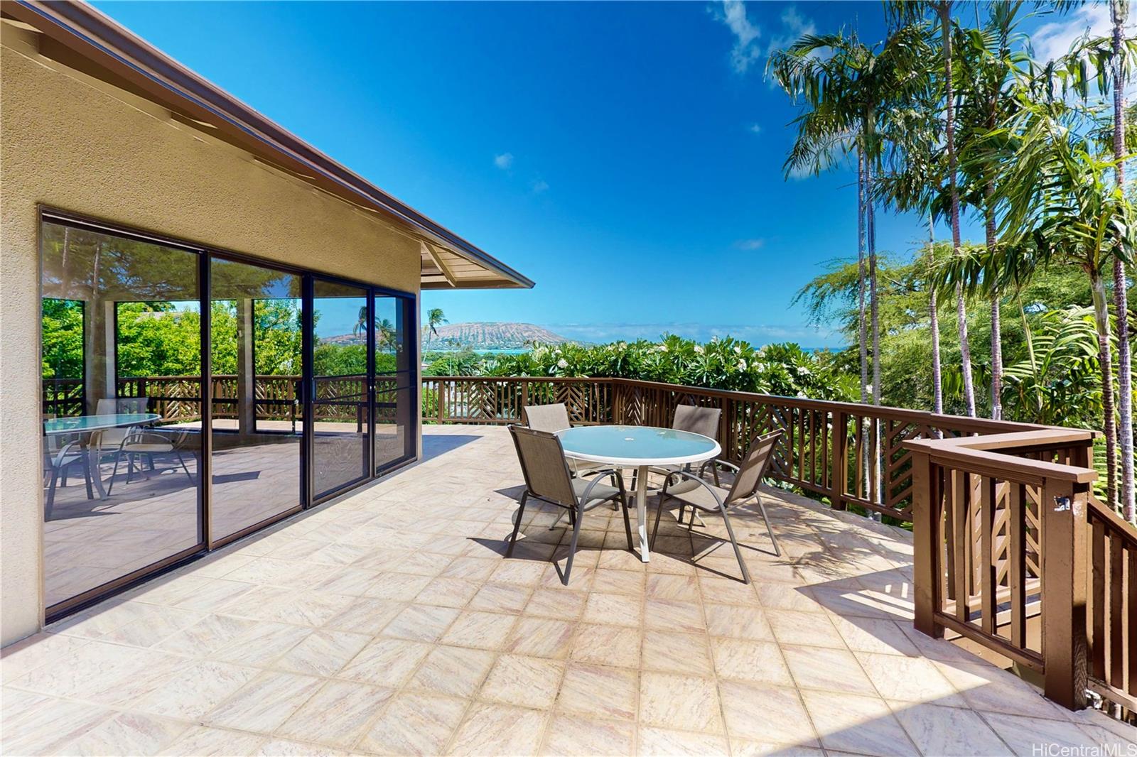 5926 Kalanianaole Highway