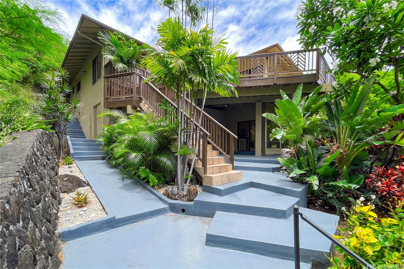 5926 Kalanianaole Highway
