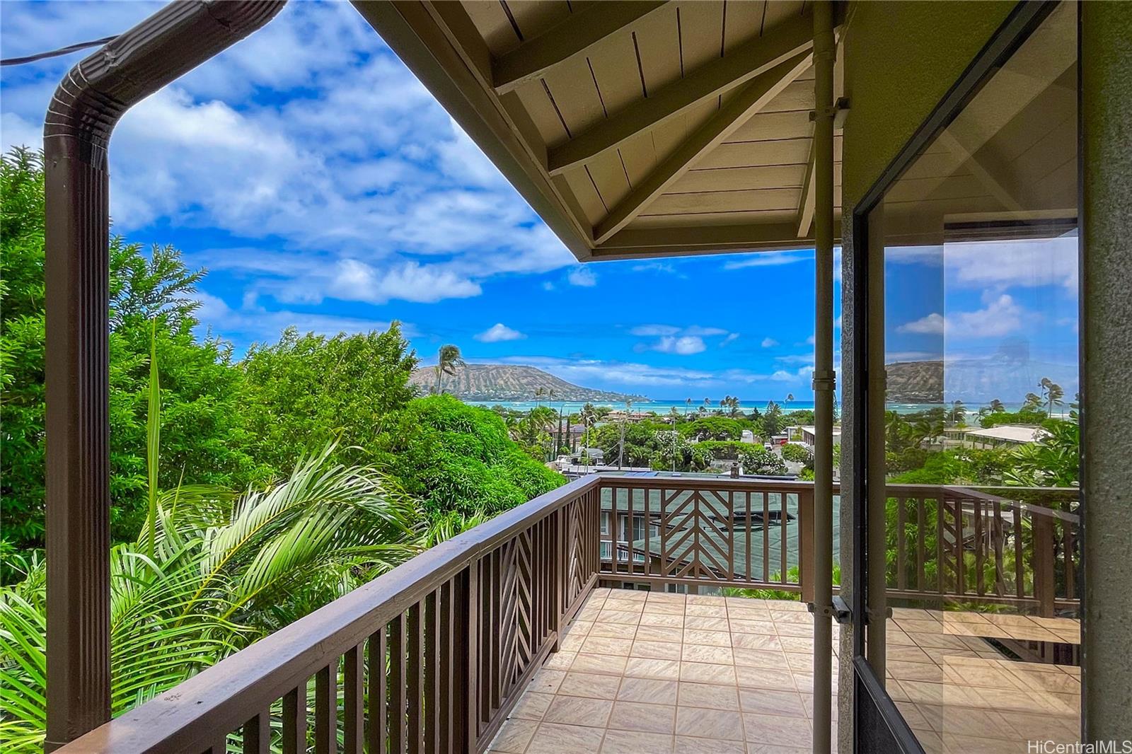 5926 Kalanianaole Highway