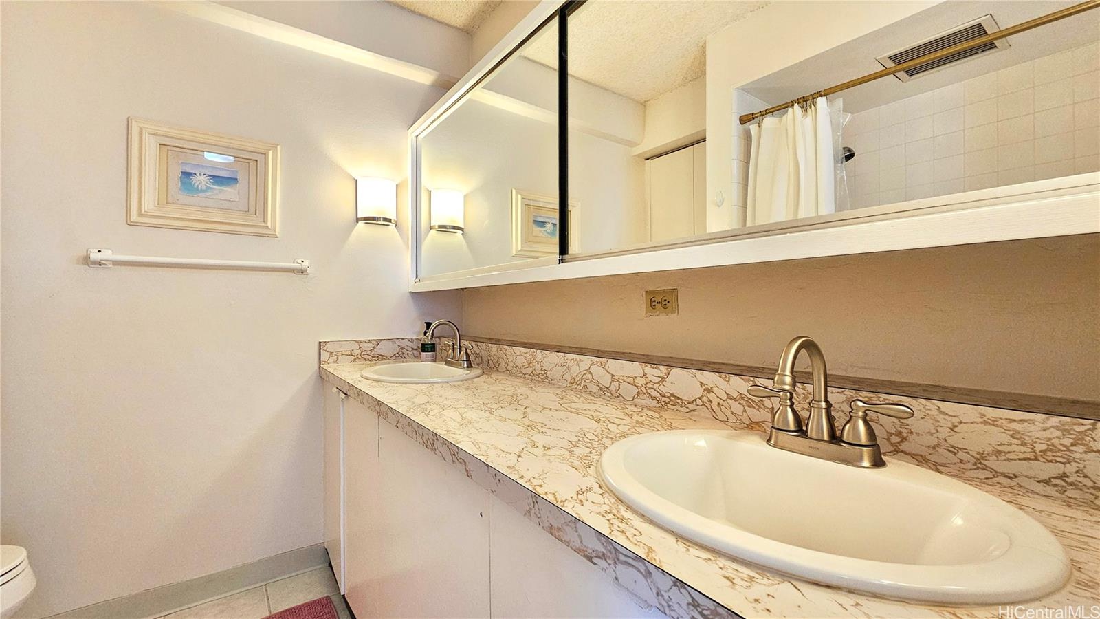 1655 Makaloa Street  Unit 1611