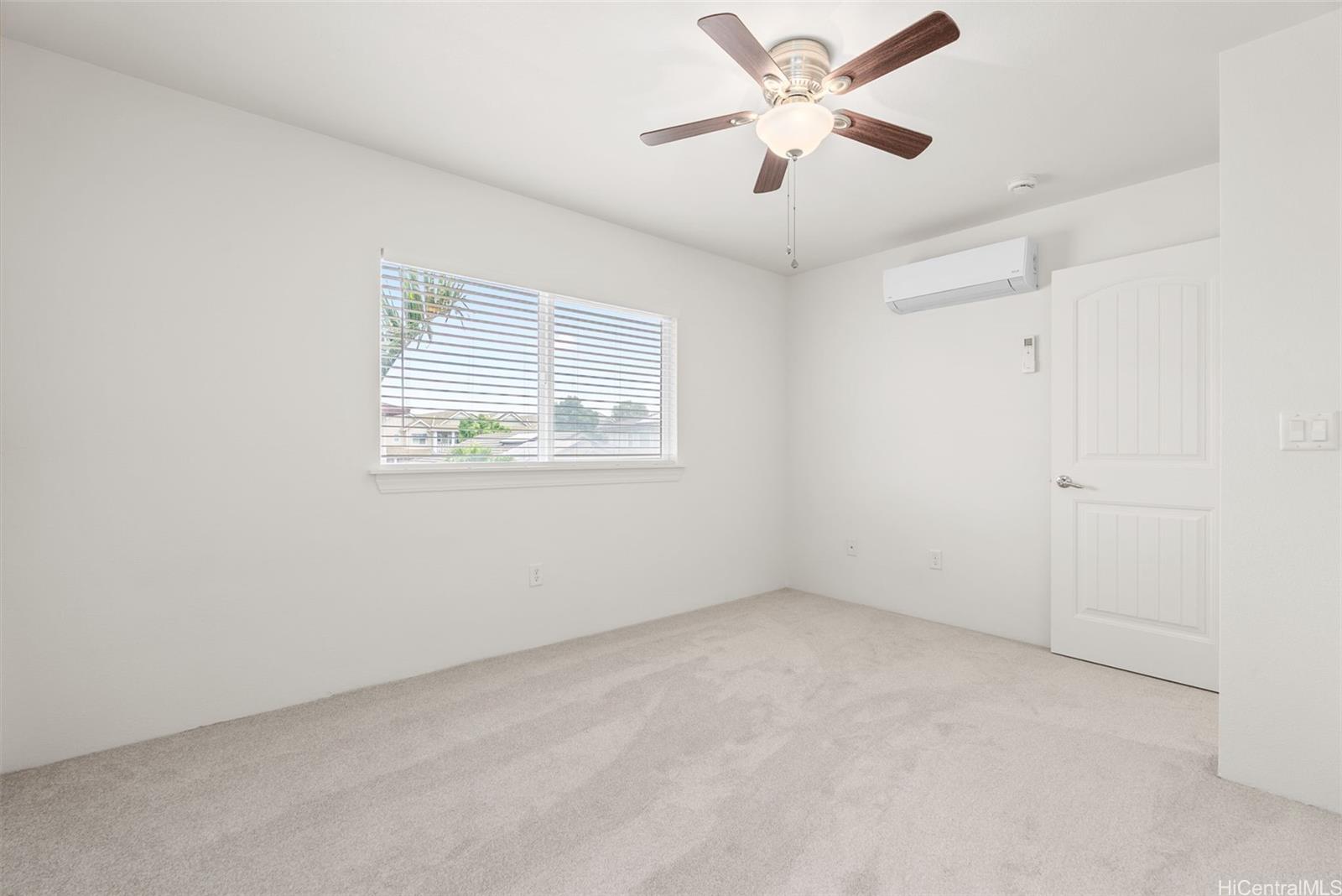 Photo 8 of 25