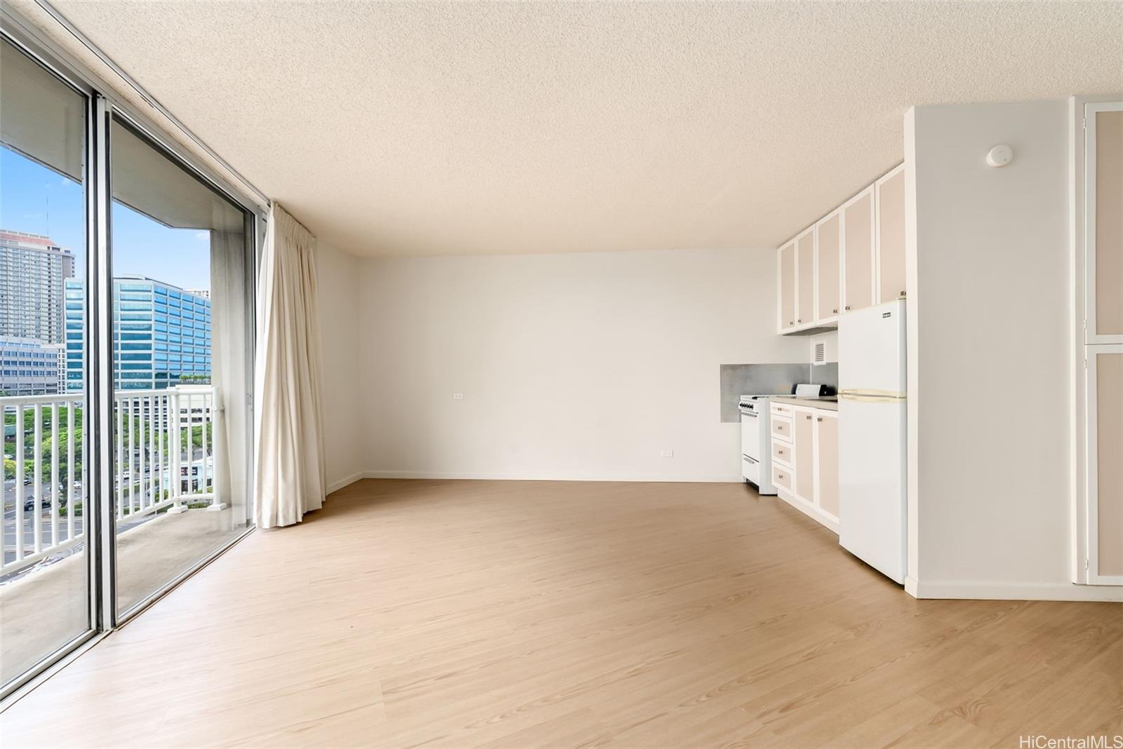 750 Amana Street  Unit 907