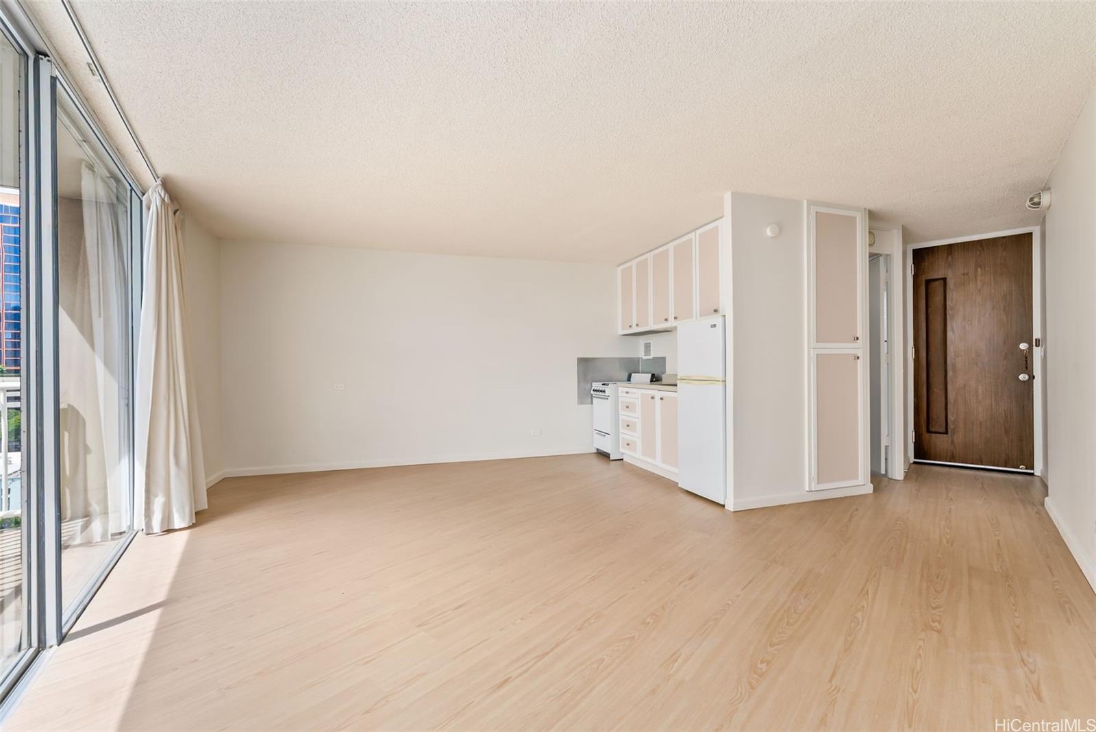 750 Amana Street  Unit 907