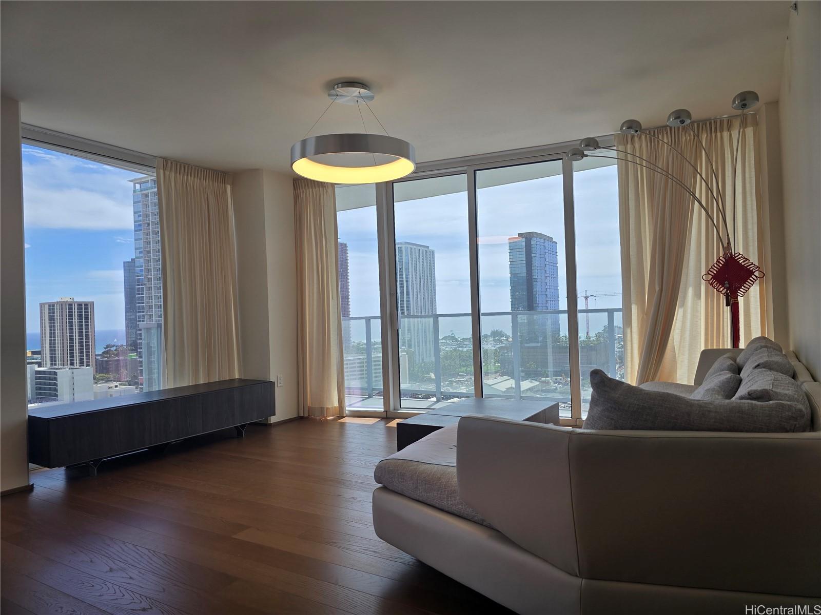 888 Kapiolani Boulevard 2105