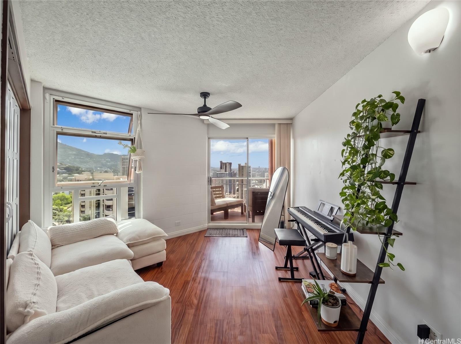 1031 Maunaihi Place 801