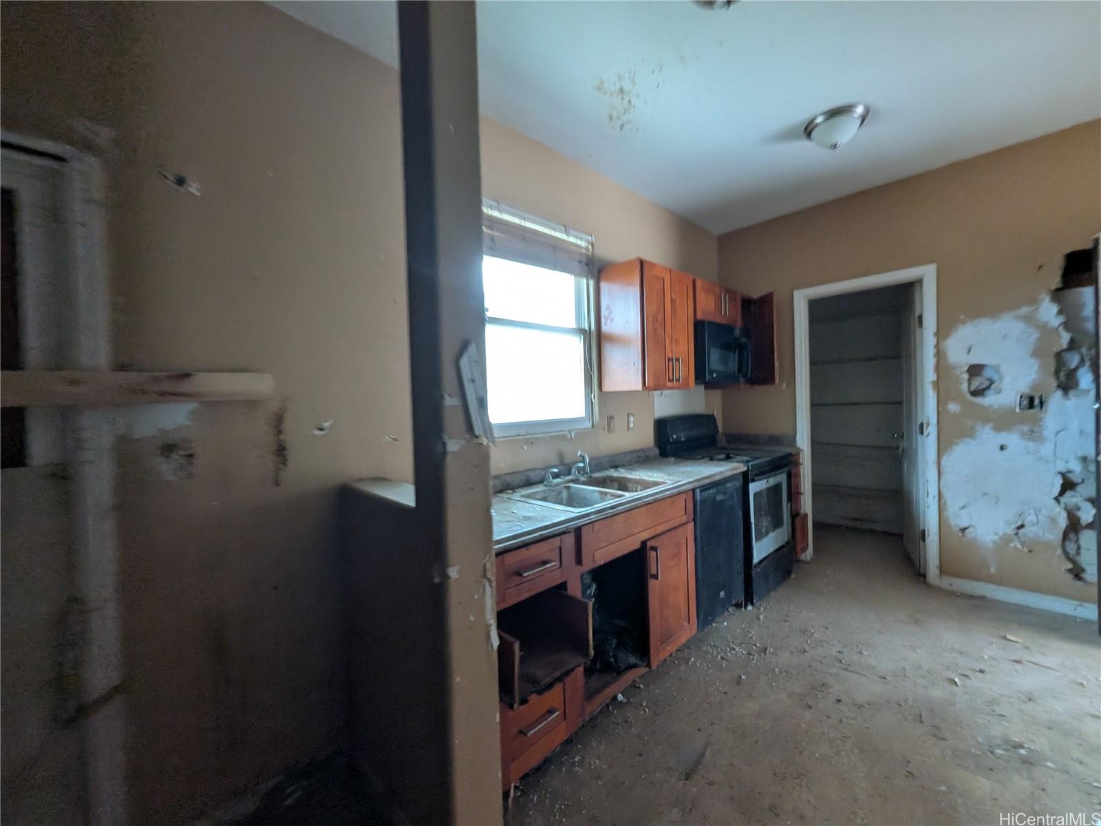 87-206 Halemaluhia Place