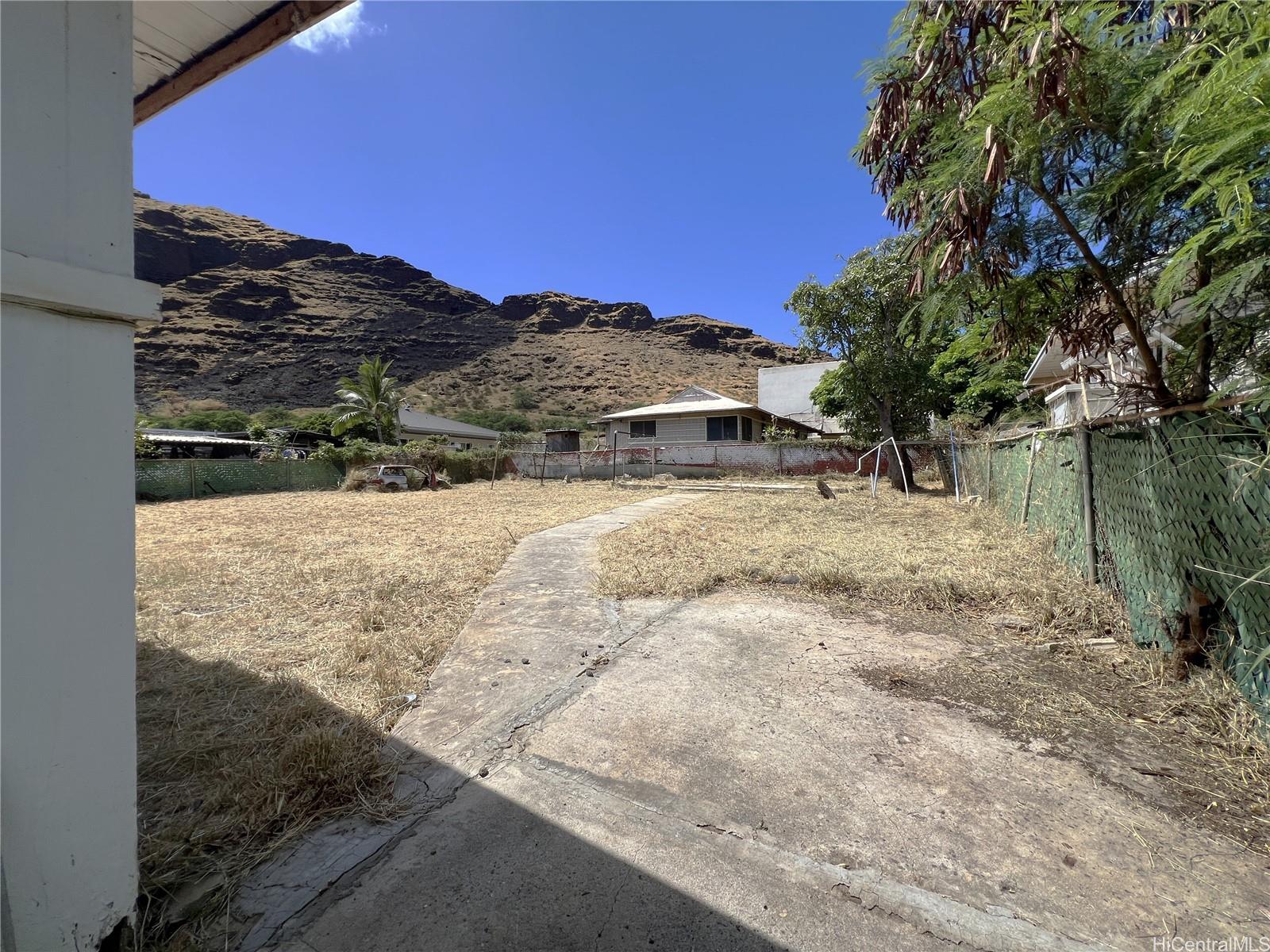 87-1486 Akowai Road