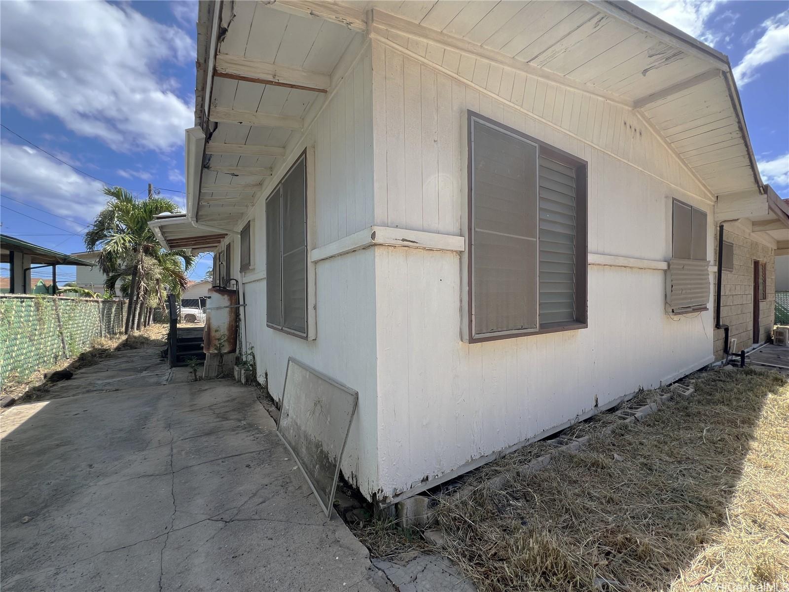 87-1486 Akowai Road