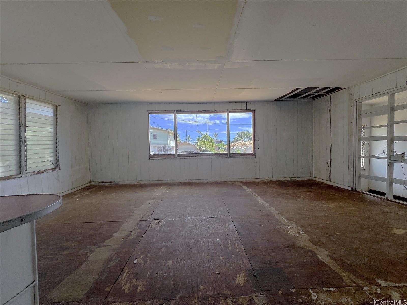 87-1486 Akowai Road