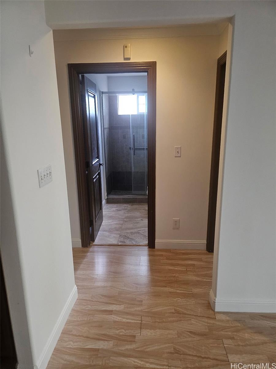 Photo 23 of 25