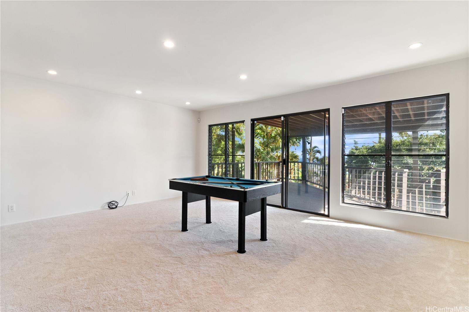 1875 Kihi Street