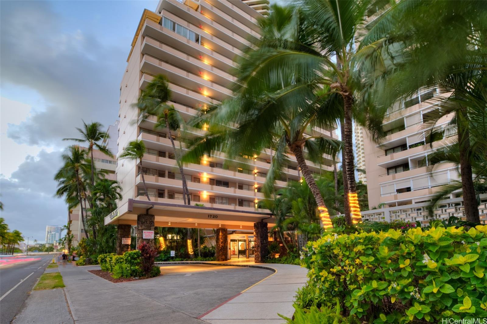 1720 Ala Moana Boulevard 706A