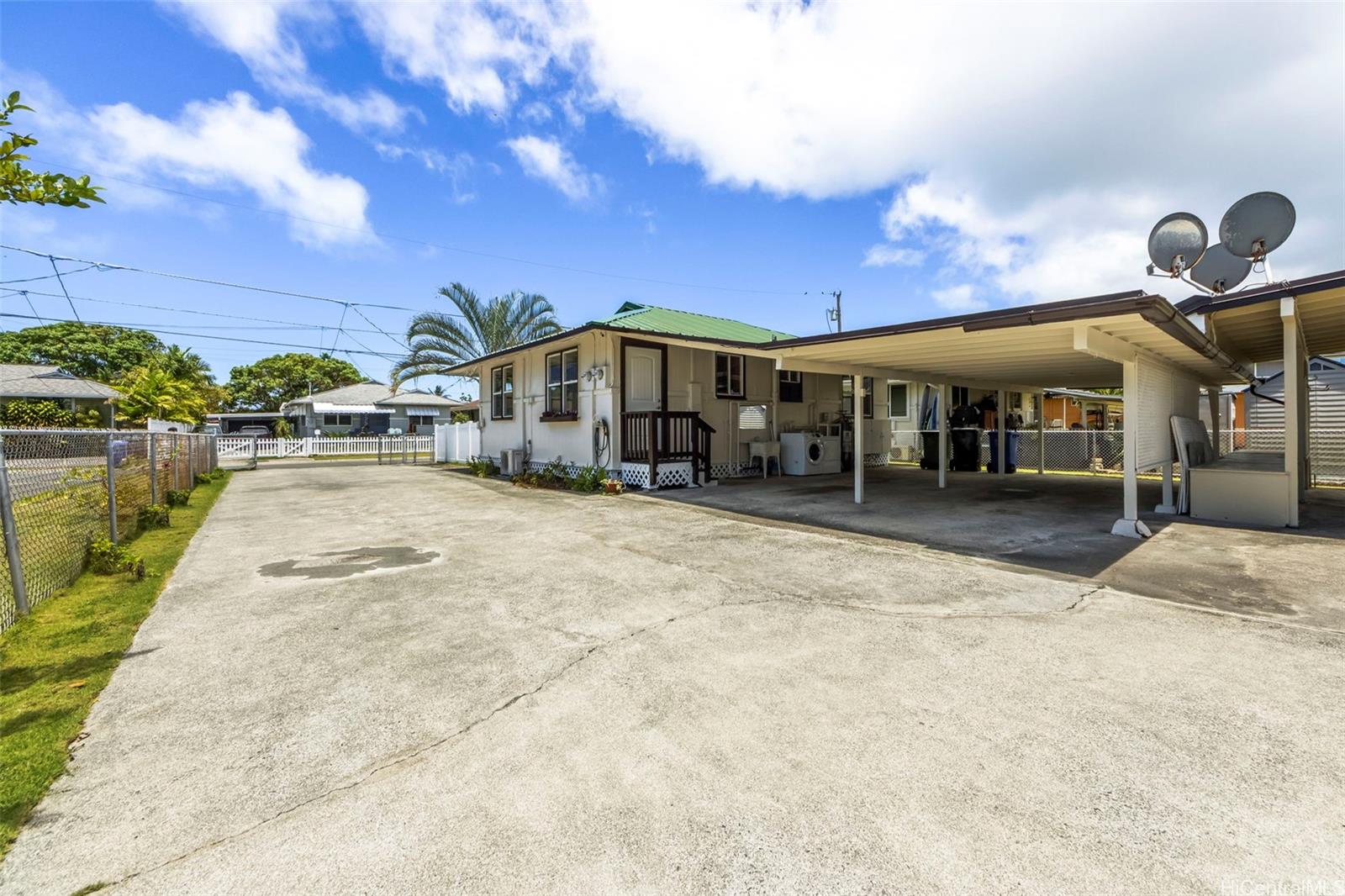 739 Kahoa Drive