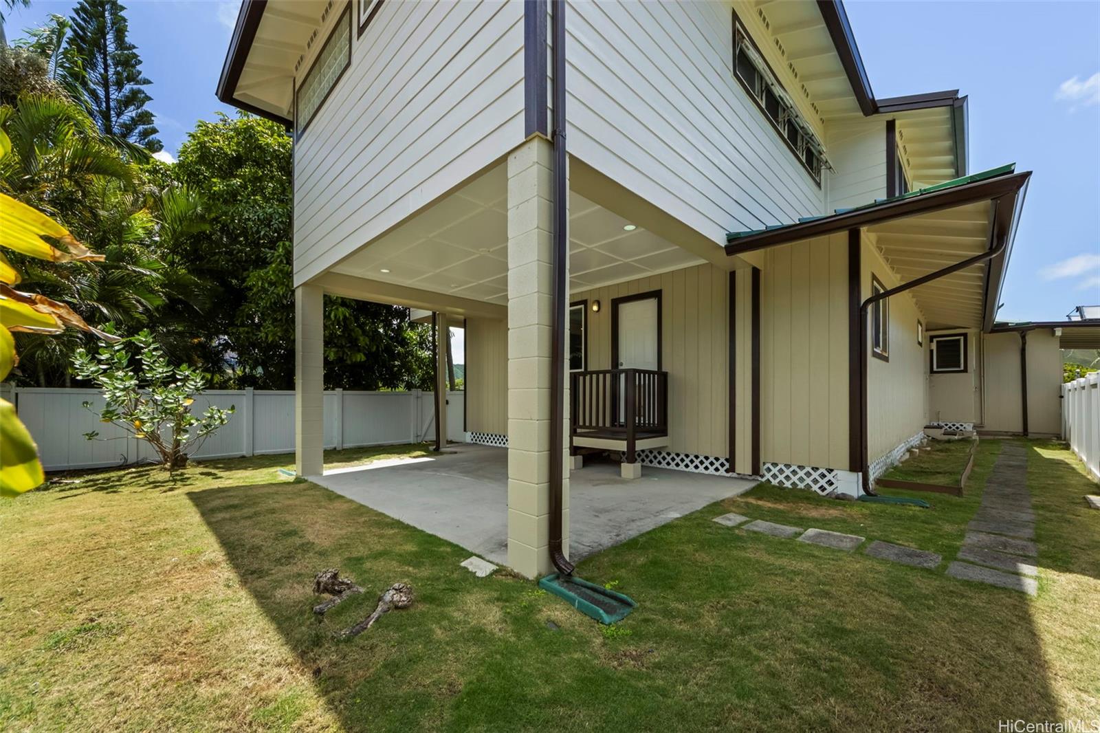 739 Kahoa Drive  Unit A