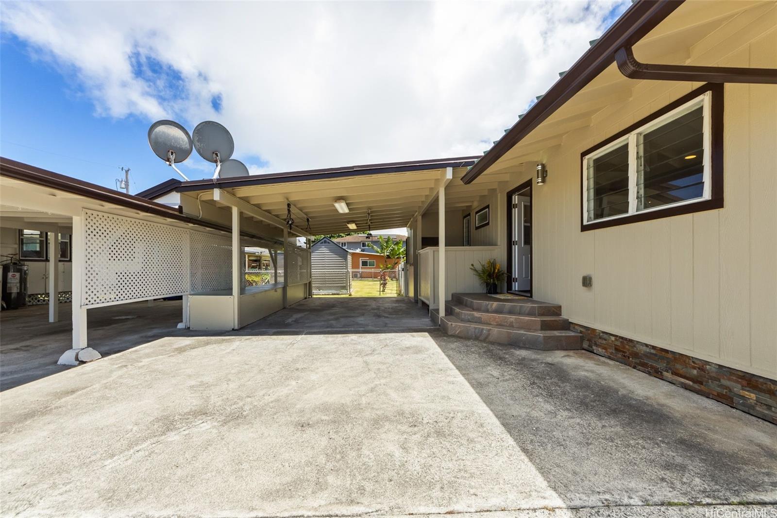 739 Kahoa Drive  Unit A