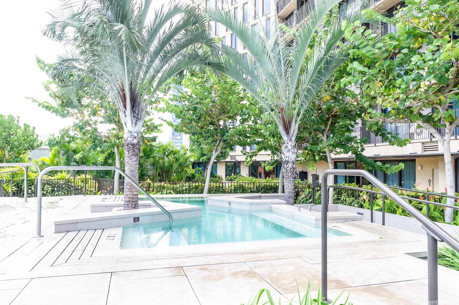 987 Queen Street  Unit 606