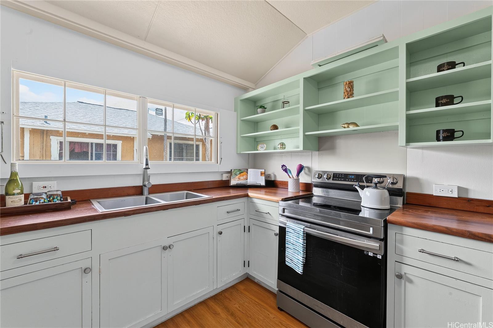 91-1661 Orrick Street
