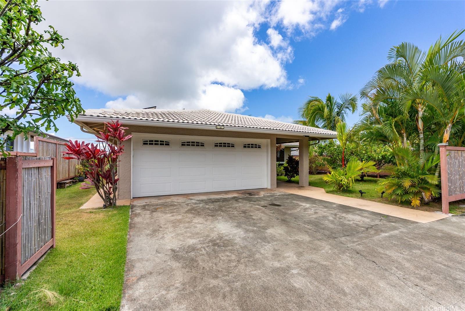 1312 Aupapaohe Street