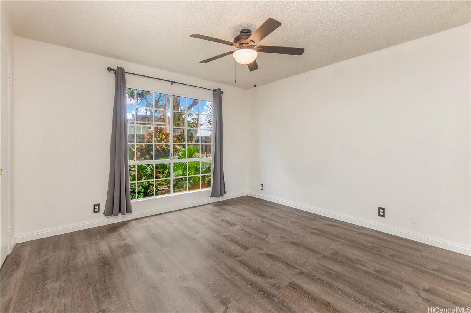 94-1451 Waipio Uka Street  Unit L106