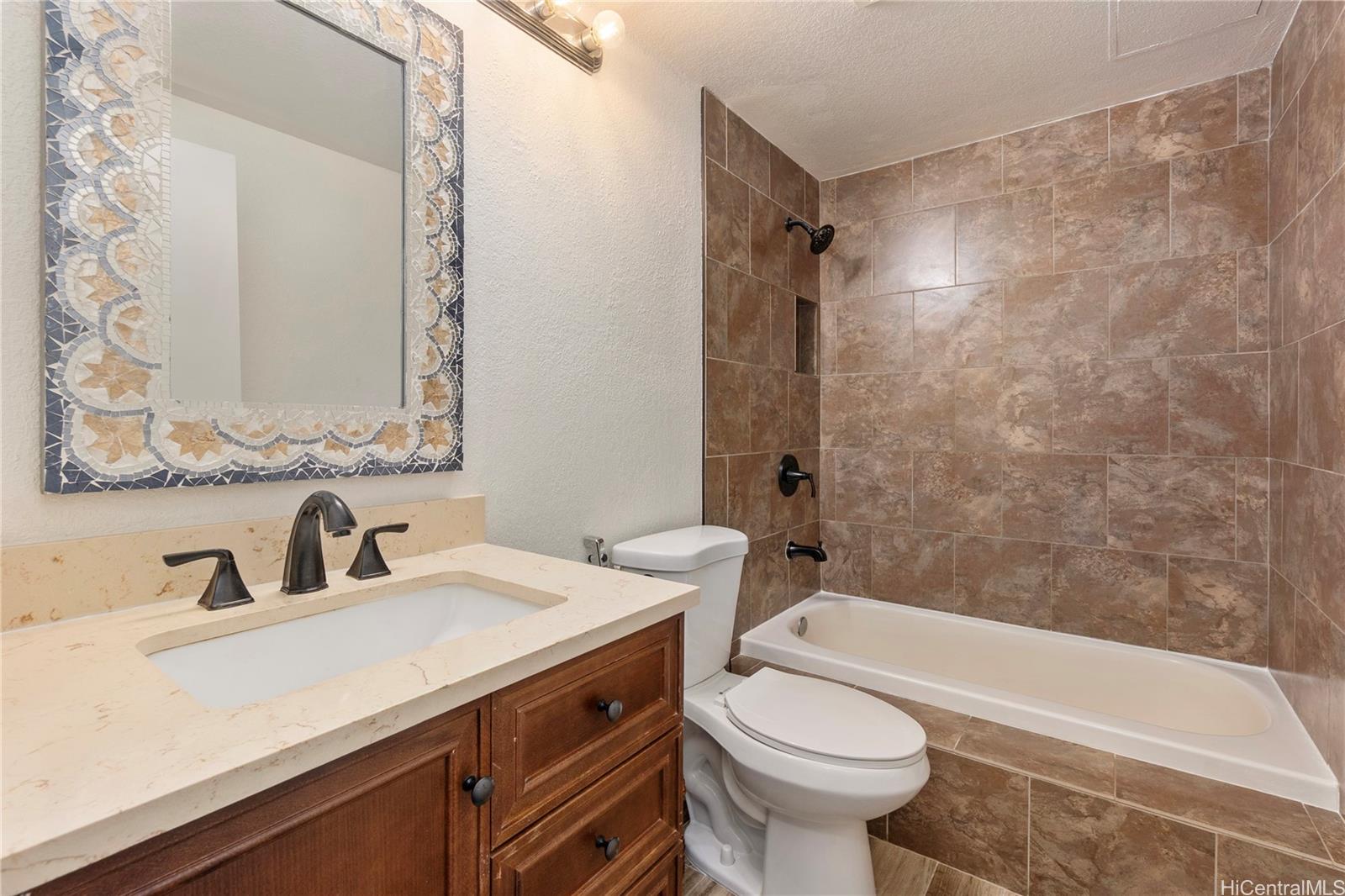 94-1451 Waipio Uka Street  Unit L106