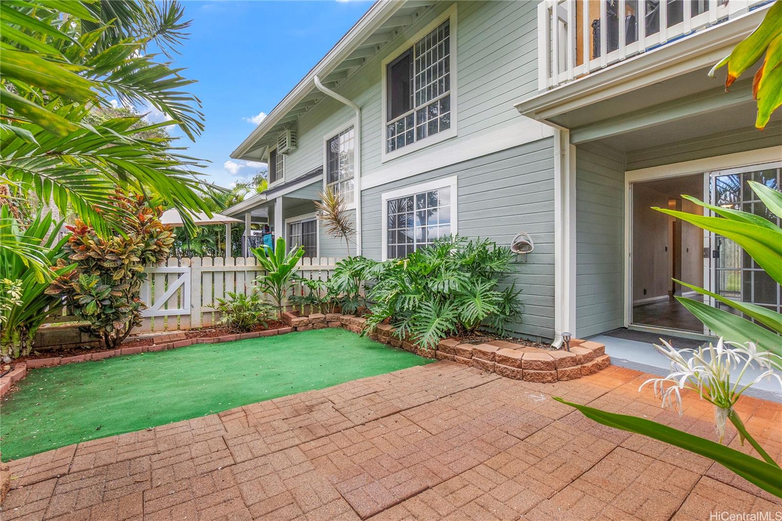 94-1451 Waipio Uka Street  Unit L106