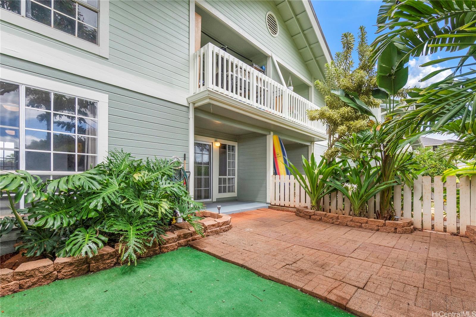 94-1451 Waipio Uka Street  Unit L106