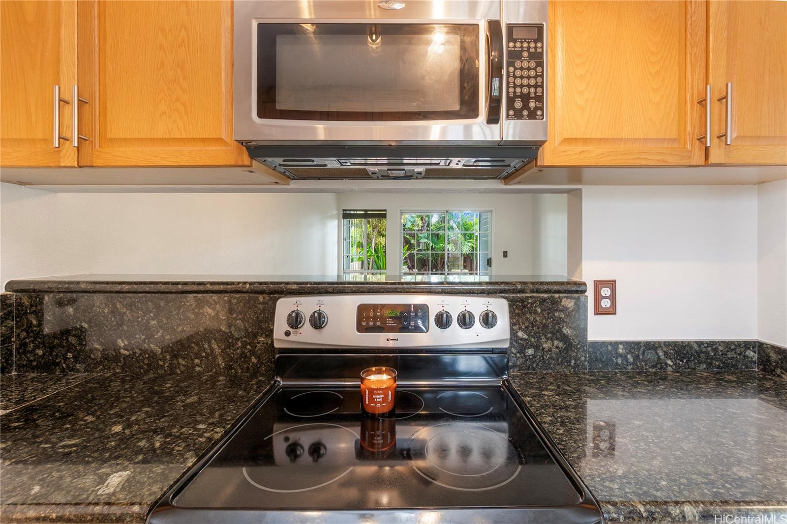 94-1451 Waipio Uka Street  Unit L106