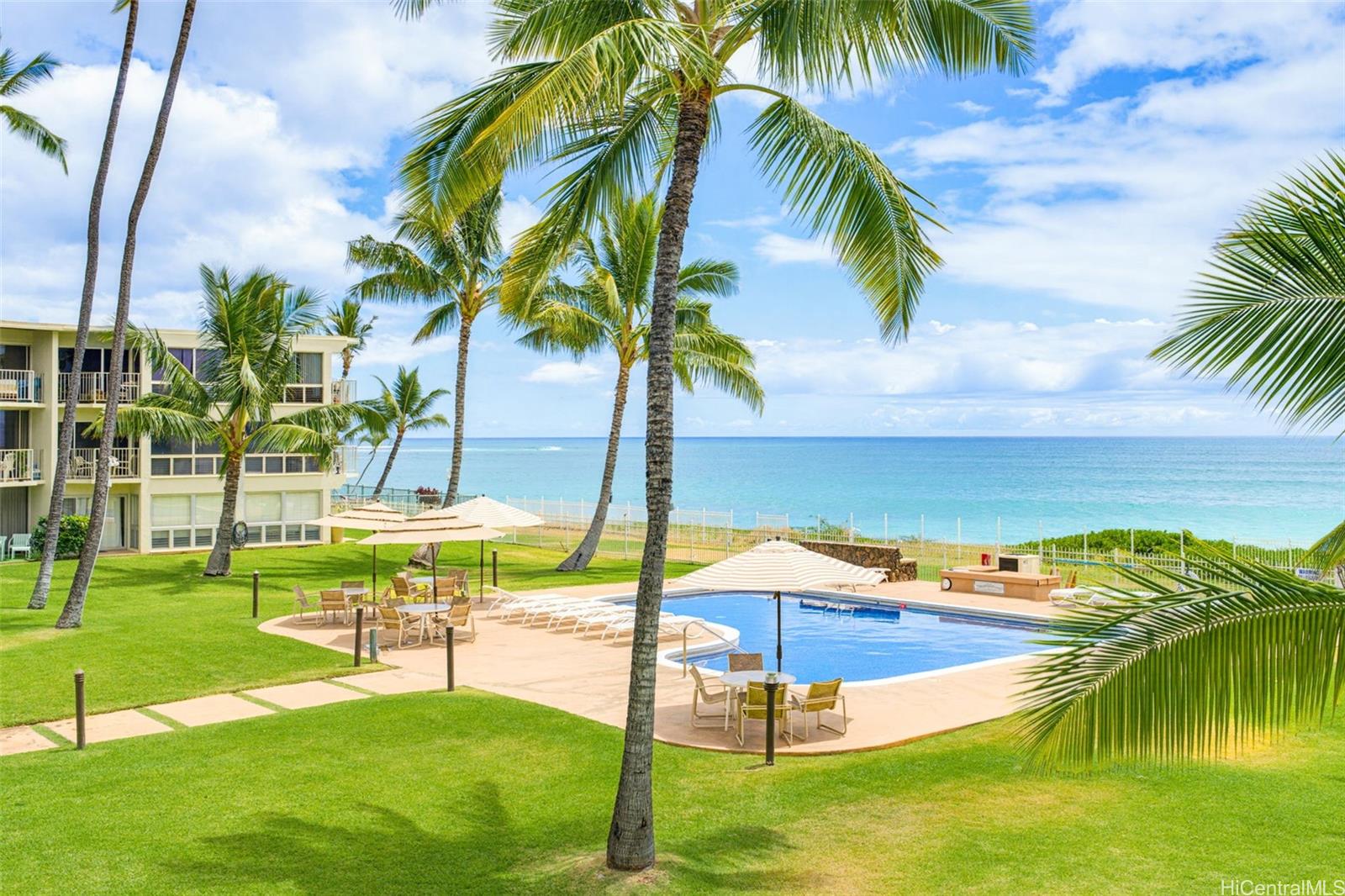 87-561 Farrington Highway  Unit 216