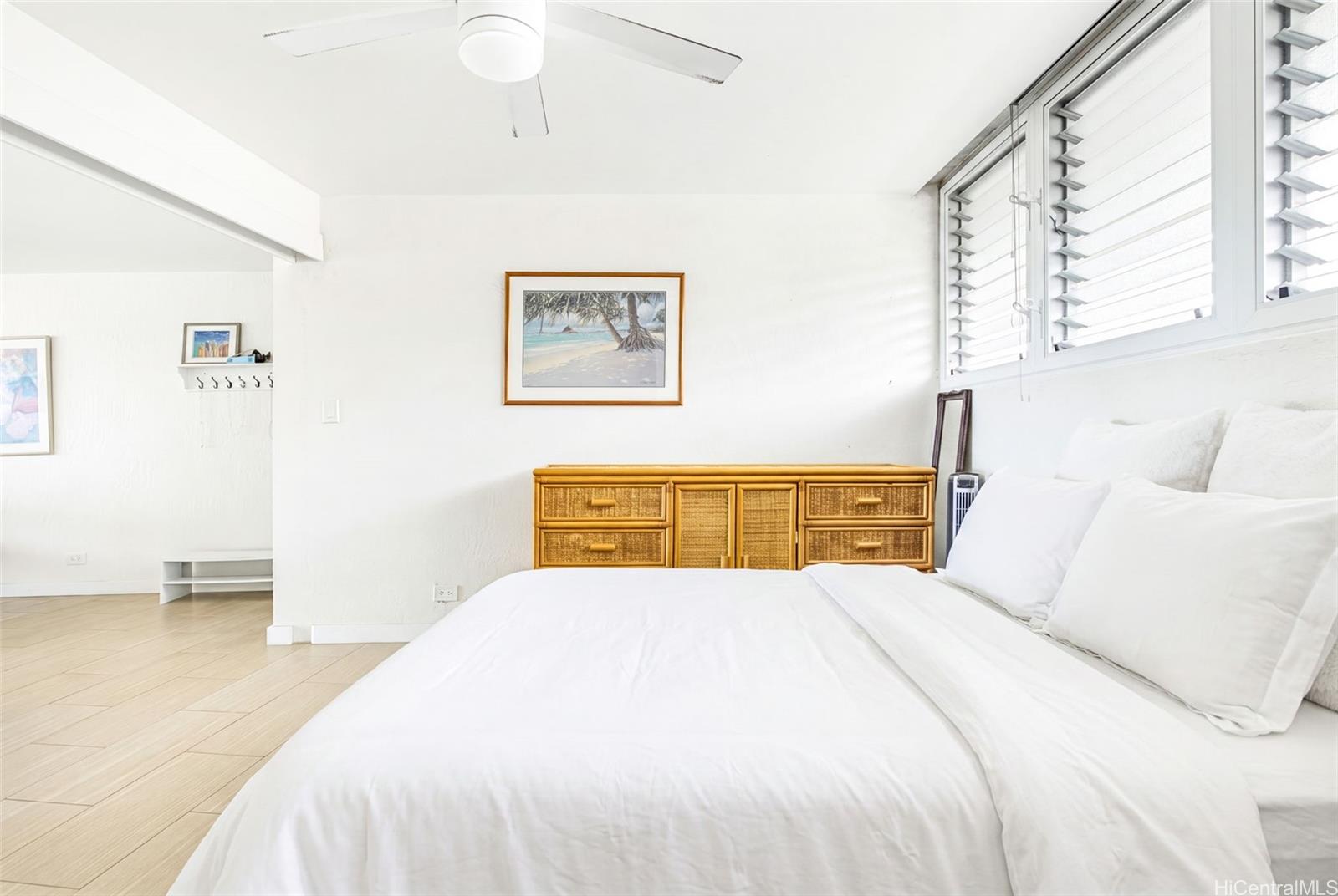 87-561 Farrington Highway  Unit 216