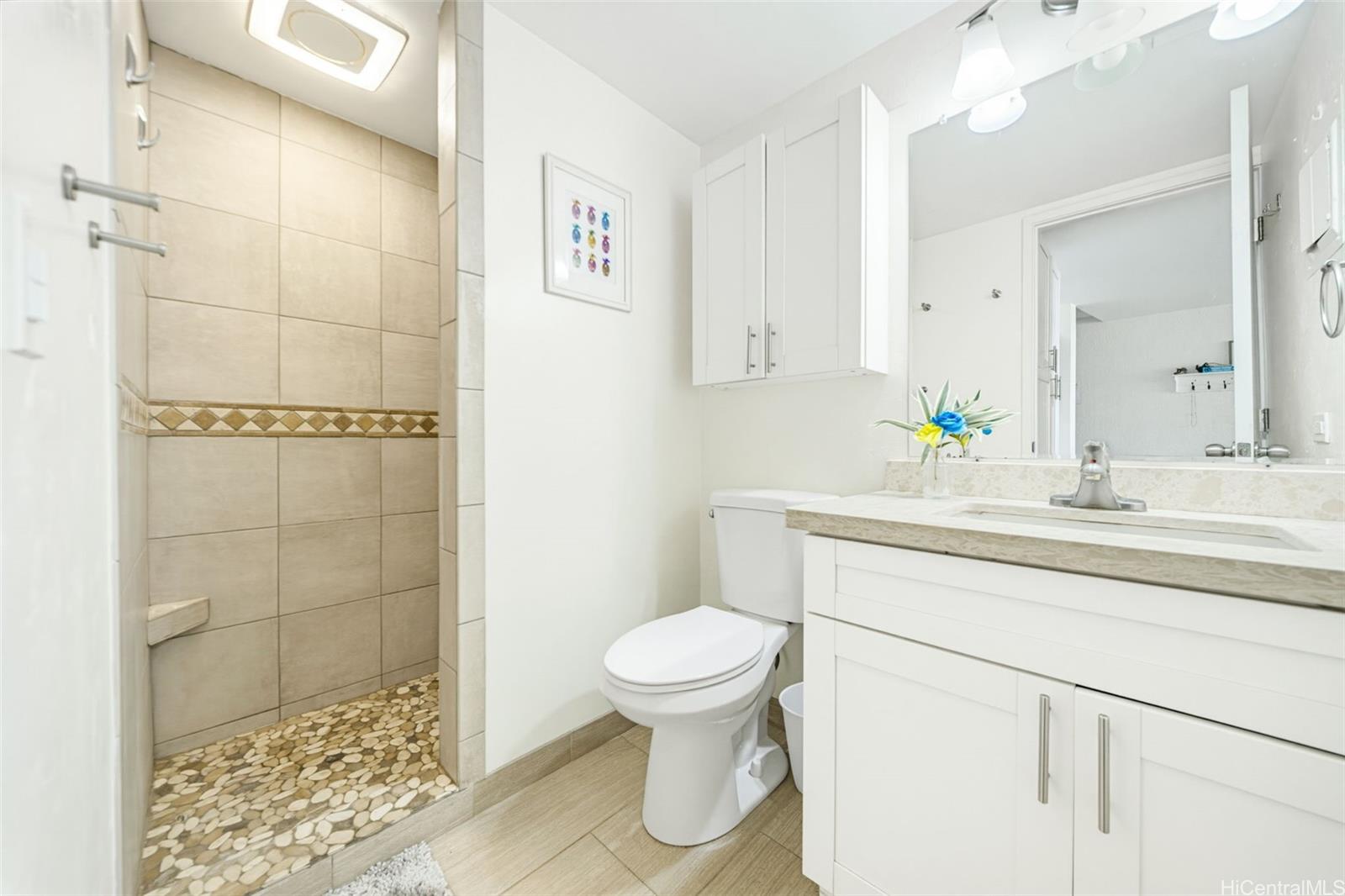87-561 Farrington Highway  Unit 216