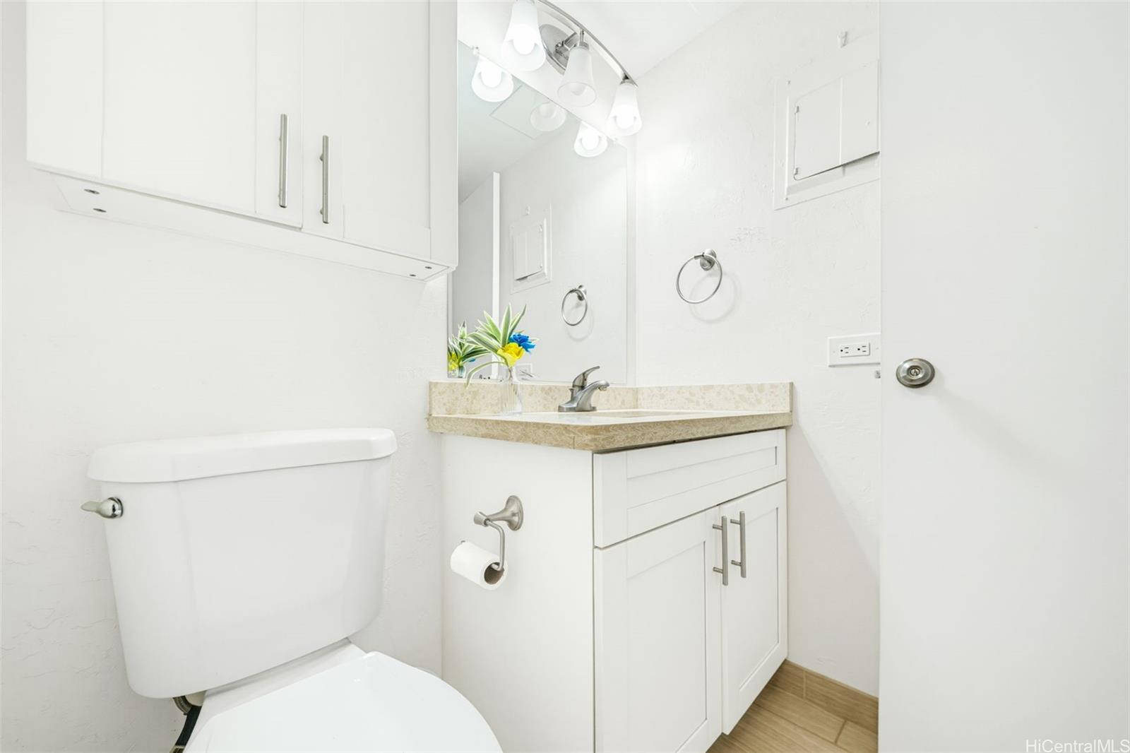 87-561 Farrington Highway  Unit 216