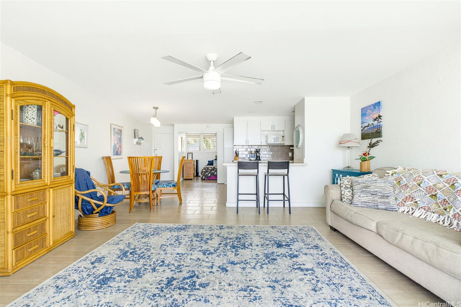 87-561 Farrington Highway  Unit 216