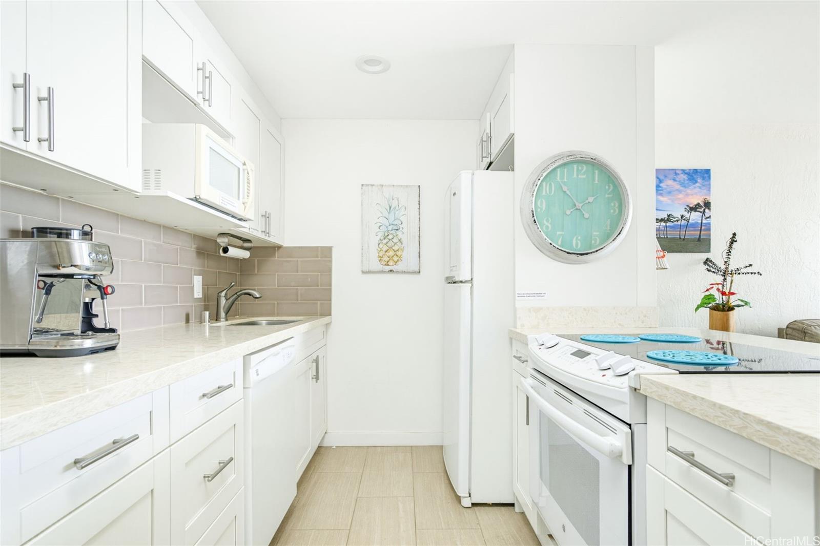 87-561 Farrington Highway  Unit 216