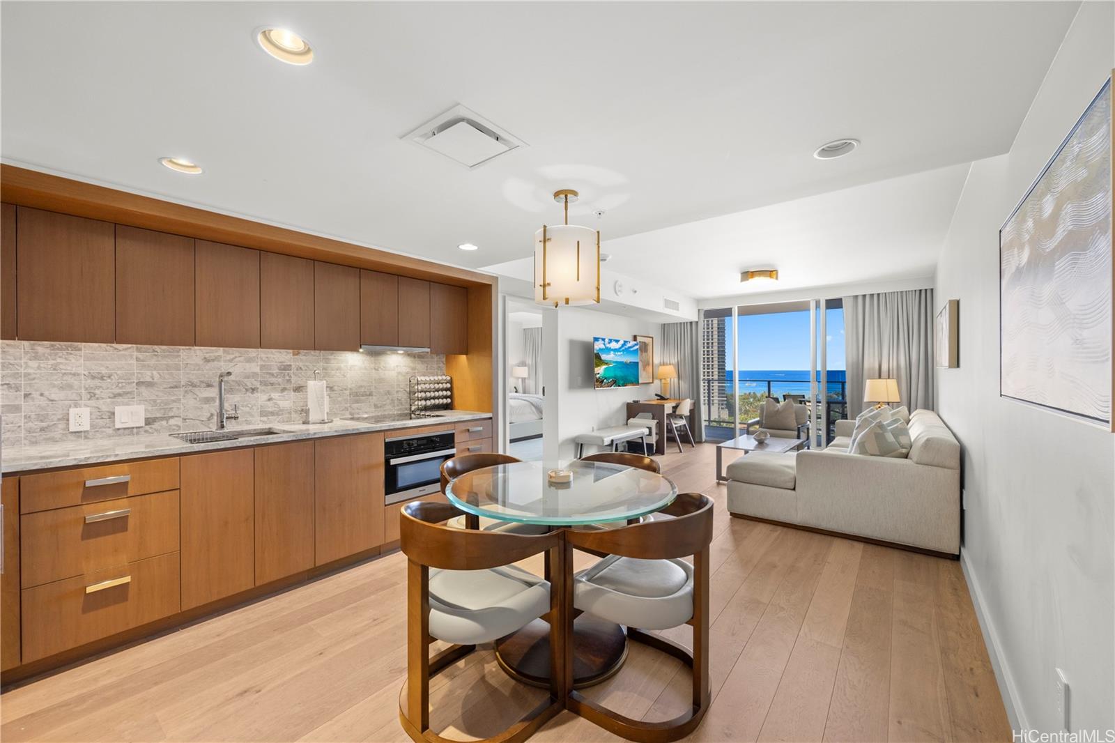 2139 Kuhio Avenue 1705