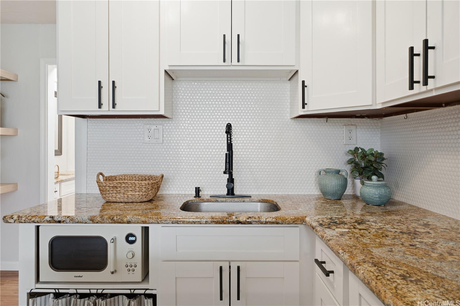 84-965 Farrington Highway  Unit B312