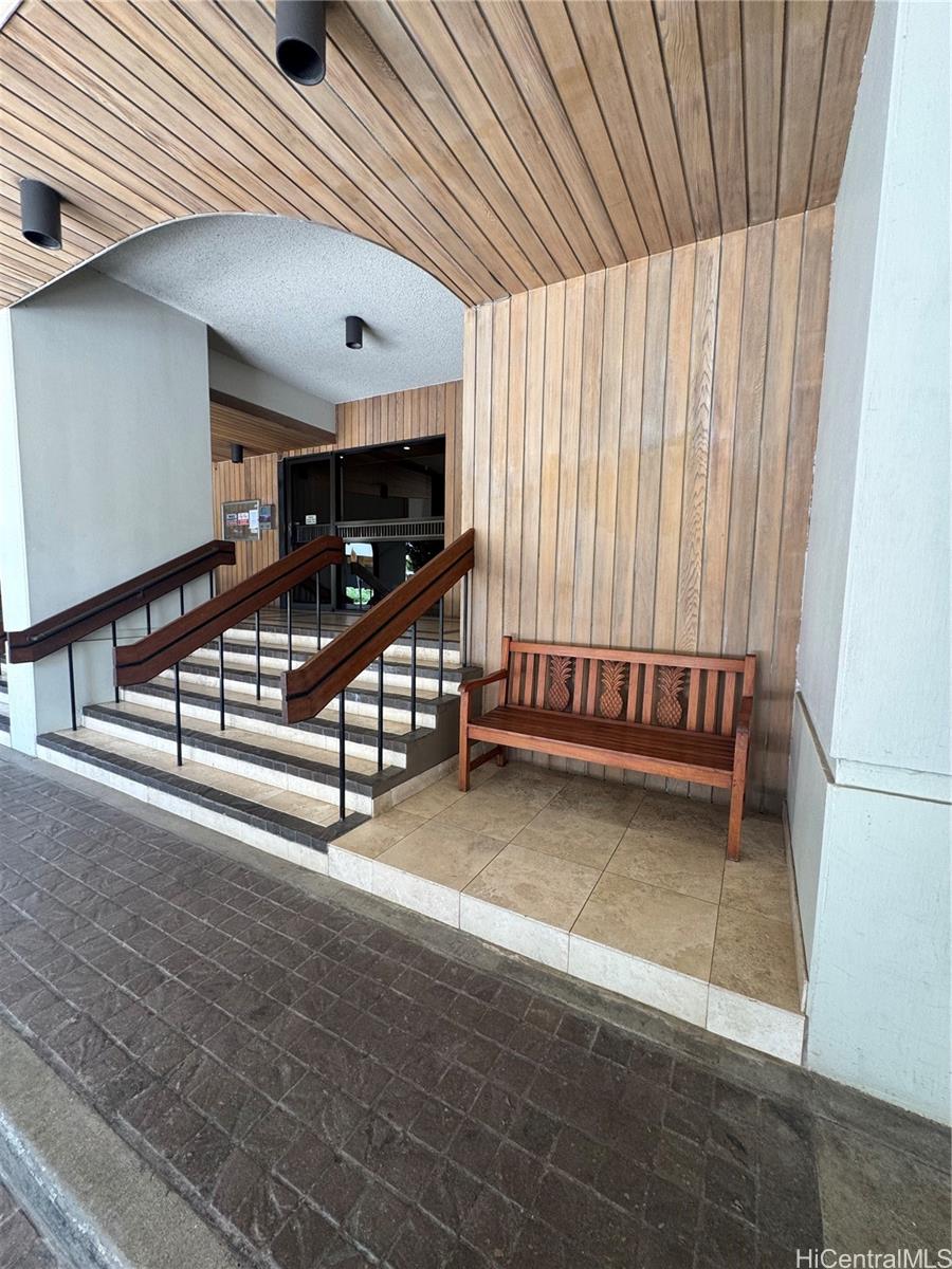 Photo 22 of 25