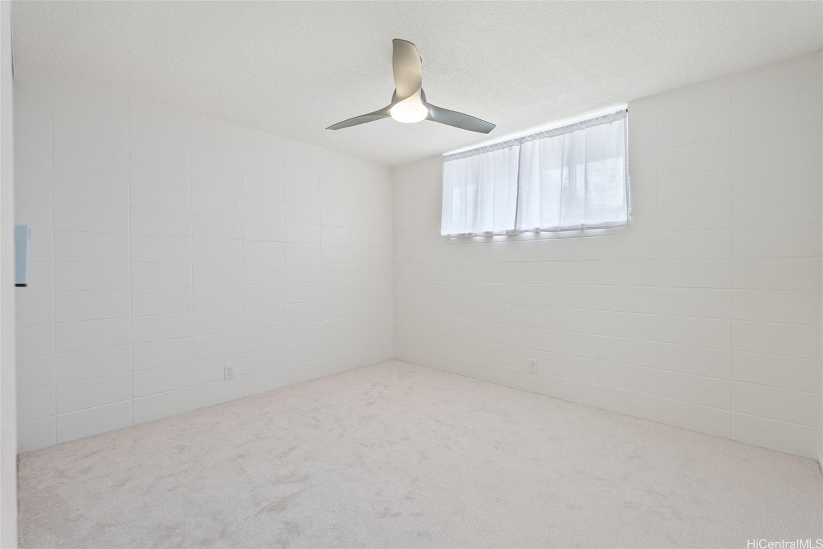 Photo 11 of 20