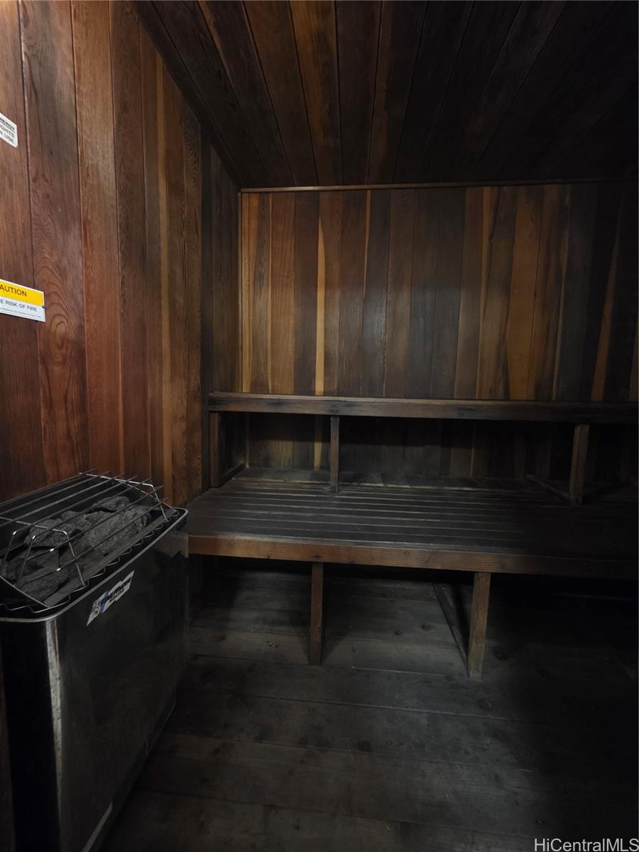Photo 10 of 23