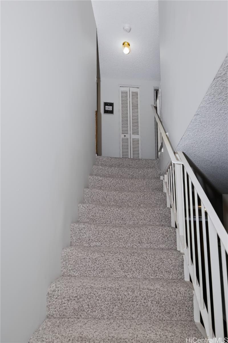 Photo 16 of 25