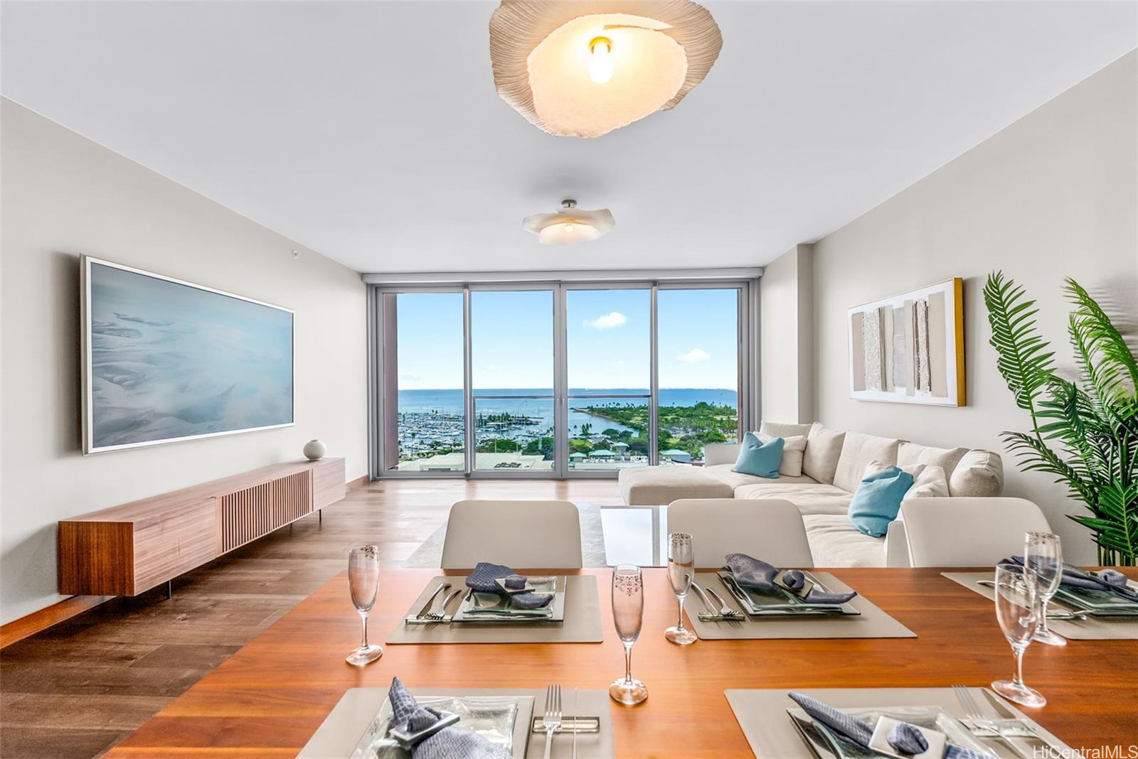 1555 Kapiolani Boulevard  Unit 1800
