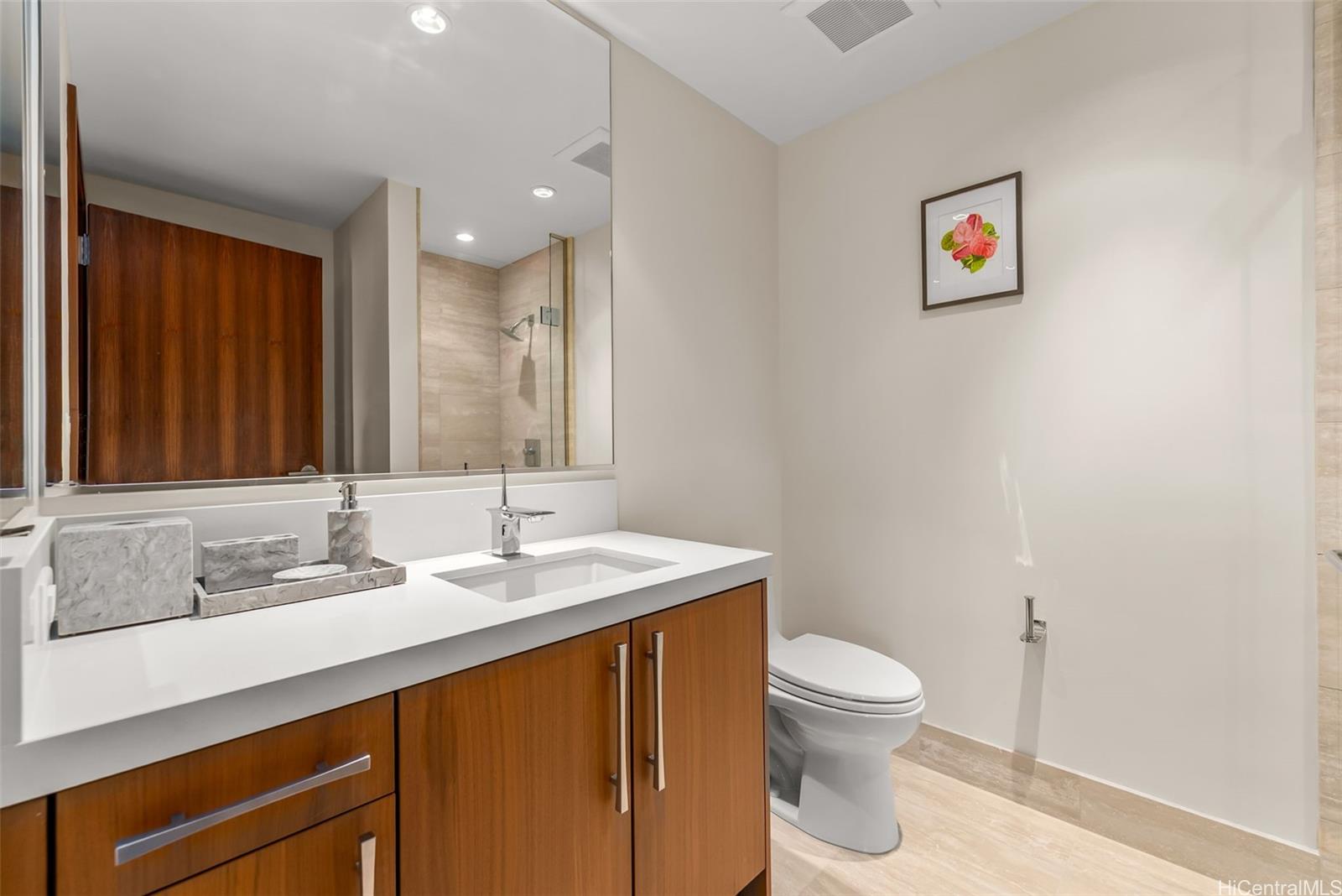 1555 Kapiolani Boulevard  Unit 1800