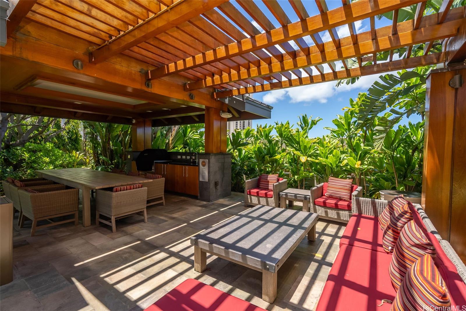 1555 Kapiolani Boulevard  Unit 1800