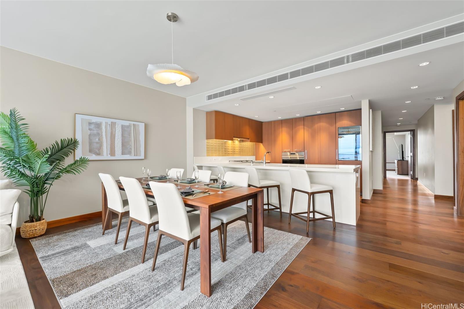 1555 Kapiolani Boulevard  Unit 1800