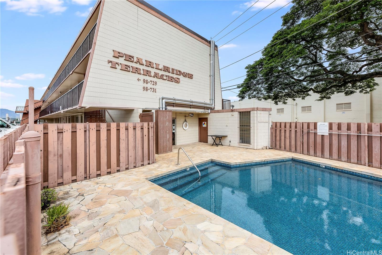 98-731 Moanalua Loop Unit 230 98-731 Moanalua Loop Unit 230