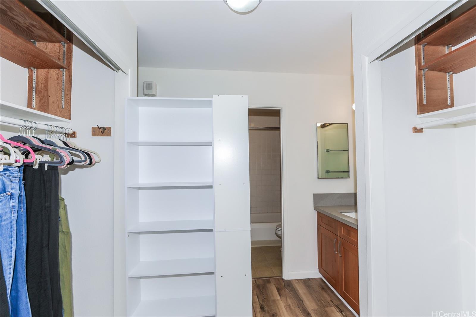 55 S Kukui Street  Unit D312