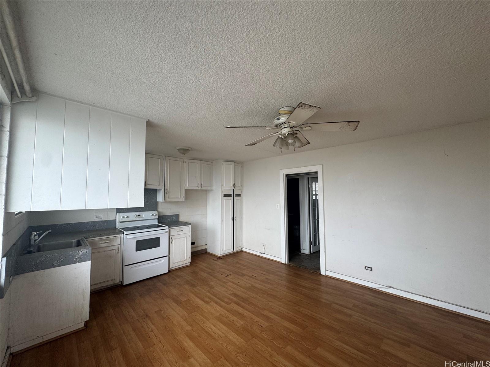 1516 Emerson Street  Unit 104
