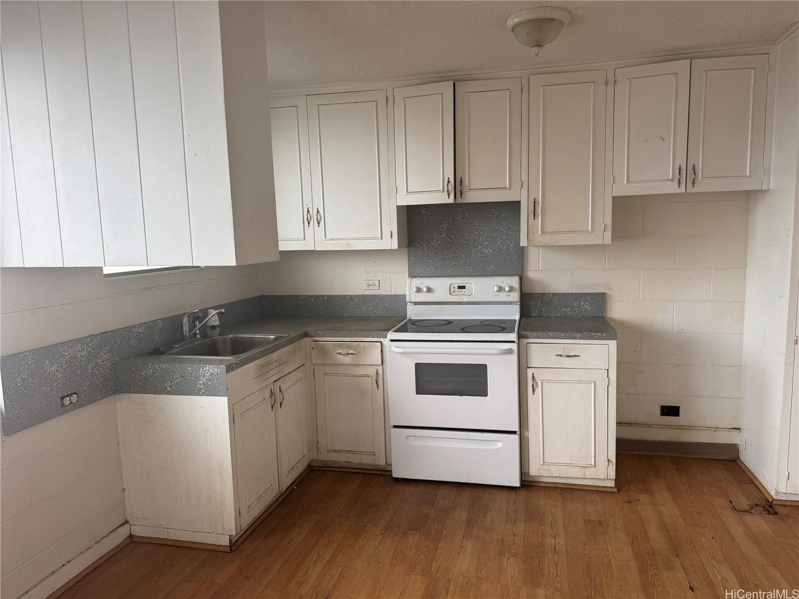 1516 Emerson Street  Unit 104