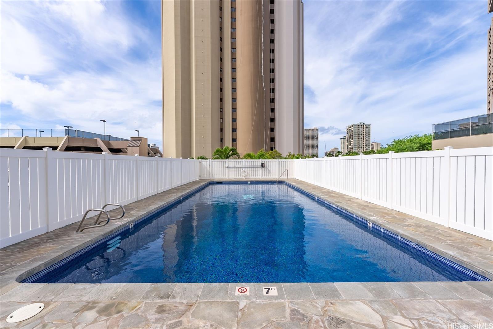 2525 Date Street  Unit 1303